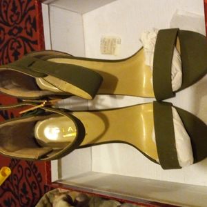 Glaze high hill shoes 5 1/2